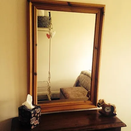 Holiday home Ringinglow Cottage